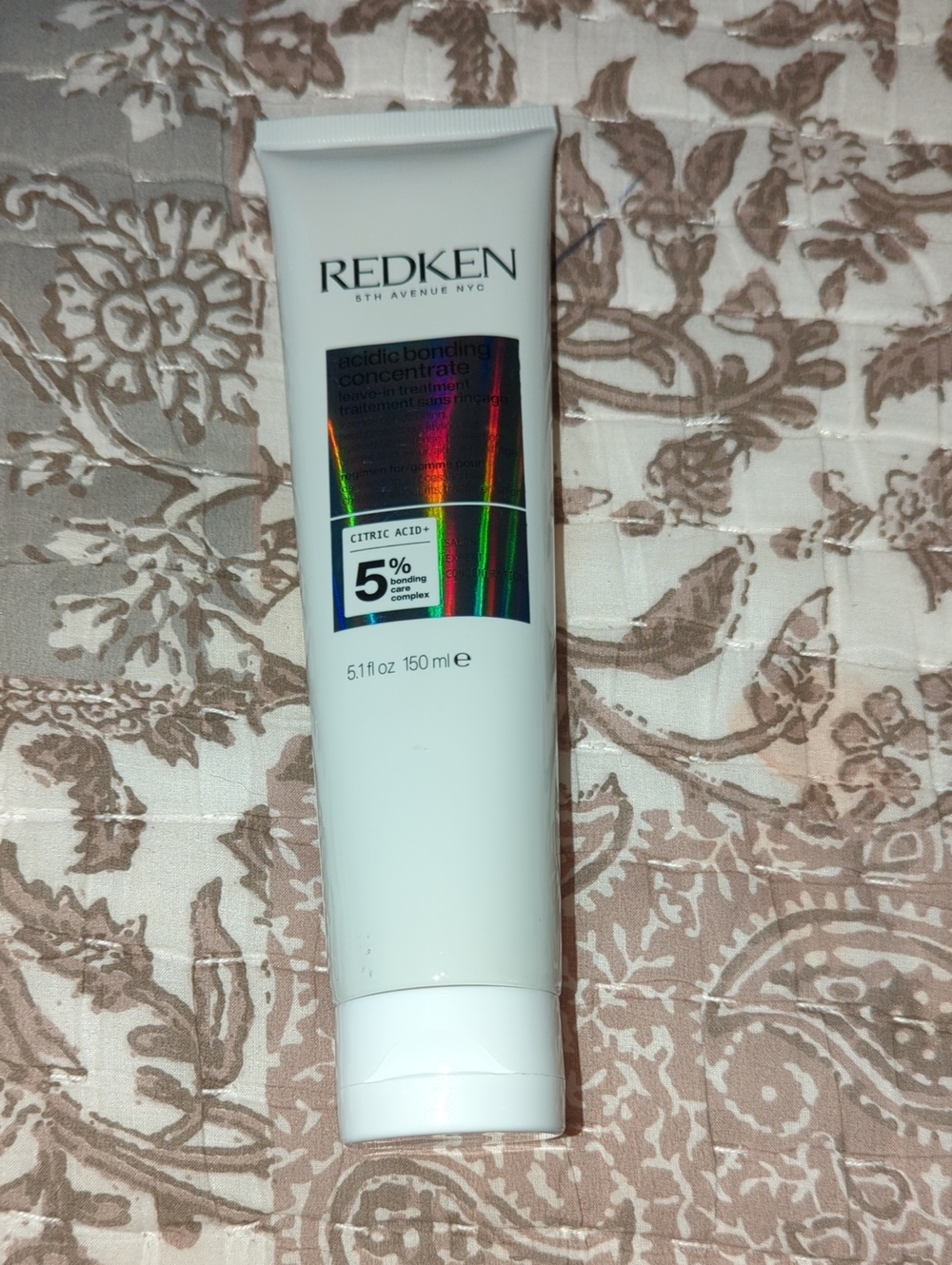 Redken Leave-In Bonding Concentrate Tube — White with Holographic Label